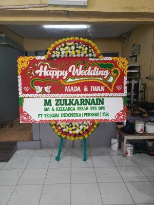 Papan Bunga di Kampung Rawa