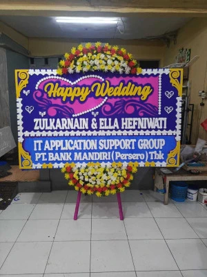 Papan Bunga di Kampung Rawa